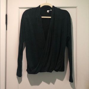 Gap Women’s long Sleeve Crossover in Forest Green